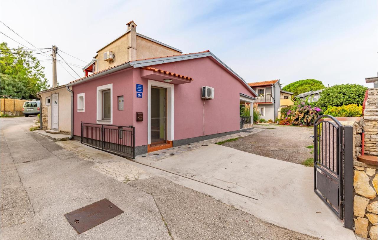 Nice Apartment In Premantura With Wifi Экстерьер фото