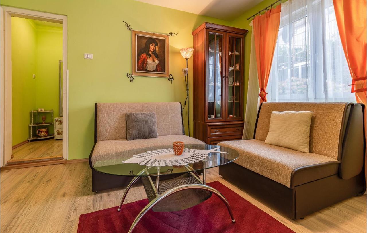 Nice Apartment In Premantura With Wifi Экстерьер фото