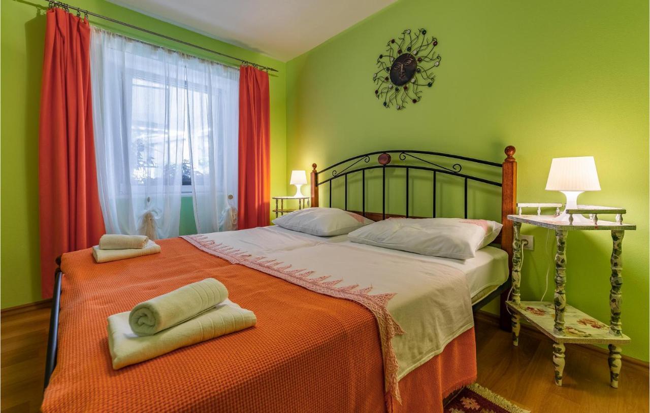 Nice Apartment In Premantura With Wifi Экстерьер фото