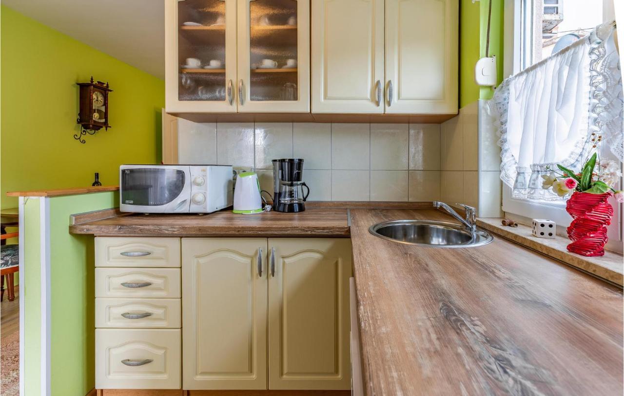 Nice Apartment In Premantura With Wifi Экстерьер фото